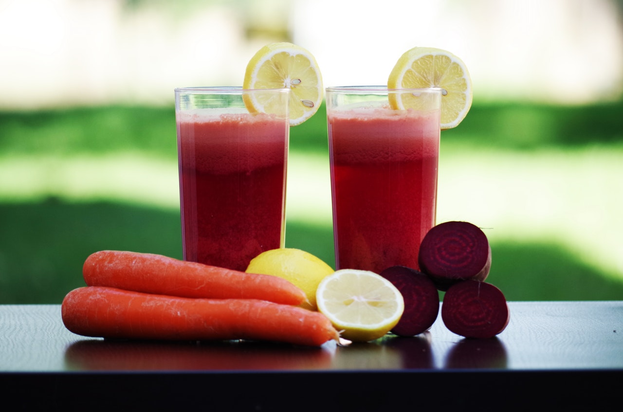 How to stick to a diet of eating vegetable smoothies.